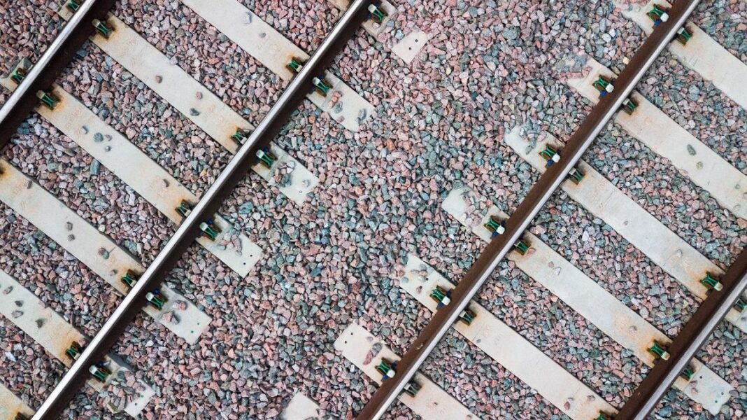 Bengaluru Airport to get Sustainable Rail Link via Doddajala The Rail Infrastructure Development Company (Karnataka) Limited (K-Ride), Bengaluru suburban rail project (BSRP), Kempegowda International Airport (KIA), Doddajala, Ballari Road, industrial hubs, residential areas, alternative road connection, Majestic-Devanahalli corridor, Begur Road, BK Halli Road junction, Karnataka Industrial Areas Development Board, Defence and Aerospace Park, environmental sustainability, renewable energy, carbon emissions reduction, sustainable practices, public transportation integration, feeder bus services, connectivity, accessibility