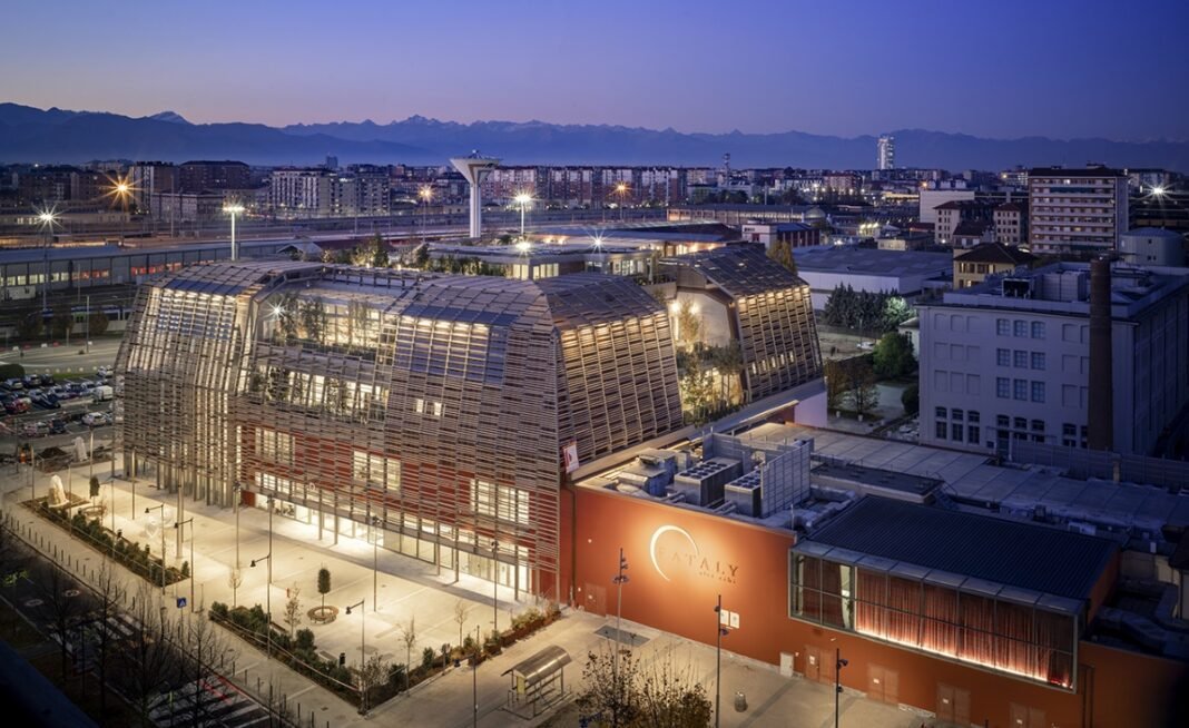 ACC Naturale Architettura Cristiana Catino, Negozio Blu Architetti, Eataly Real Estate, Green Pea, Turin, sustainability, technology, sheet metal cladding, recyclable materials, dry assembly, renewable energy sources,