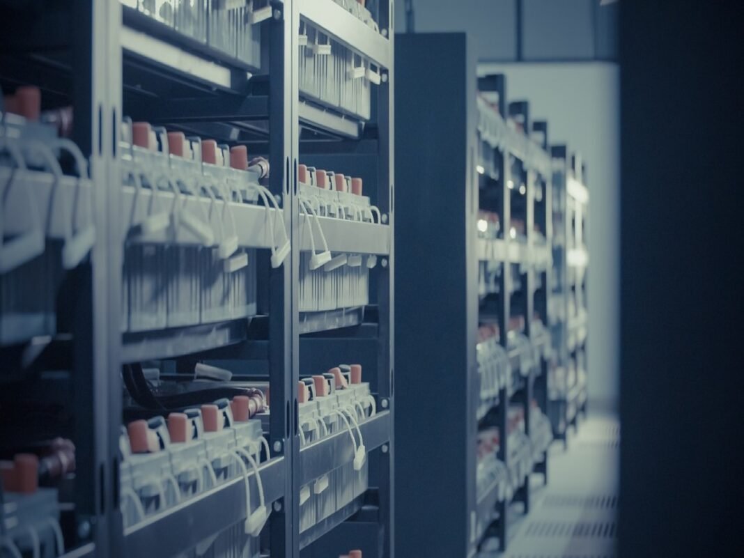 data-center-2476790_1280