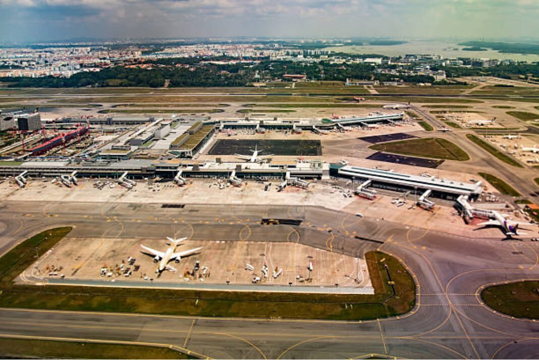 Supreme Court, Gaggal Airport, expansion approval, Himachal Pradesh, connectivity, land acquisition, infrastructure development, economic growth, regional development.