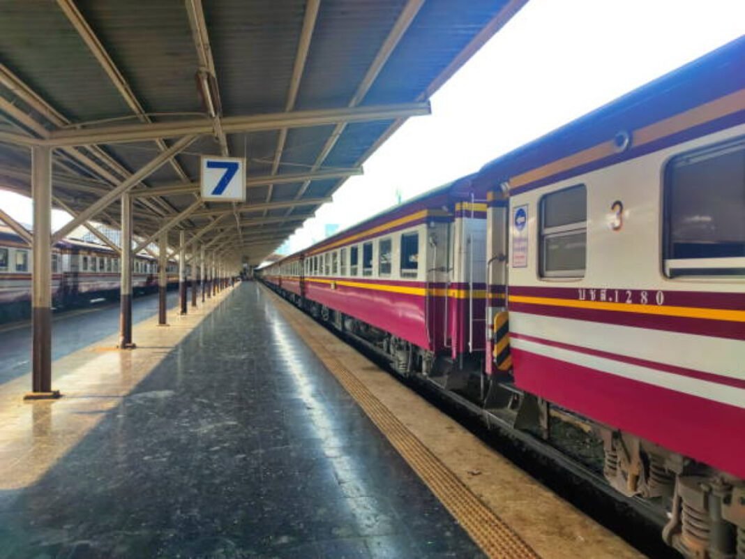 Centre Finalises Key Rail Line Projects to Boost Connectivity Centre, Network Planning Group, connectivity, industrial hubs, Jindal Steel, multimodal logistics, socio-economic growth, rail capacity, economic integration, PM GatiShakti, regional development, infrastructure projects, transportation, logistics network, passenger convenience, infrastructure expansion, steel industry