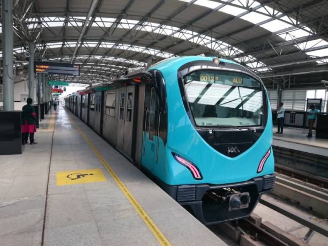 Metro Line 8 to Link Mumbai and Navi Mumbai Airports Metro Line 8, Gold Line, Mumbai Metro, Navi Mumbai Airport, CSMIA, NMIA, MMRDA, CIDCO, urban mobility, metro connectivity, PPP model, infrastructure development