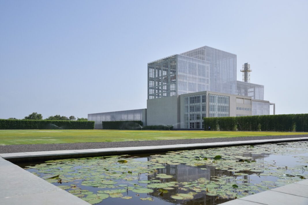 Waste-to-Energy, Sustainability, Circular Economy, Renewable Energy, Green Infrastructure, Urban Waste Management, Eco-Friendly Design, Net-Zero Campus, Community Engagement, Climate Resilience